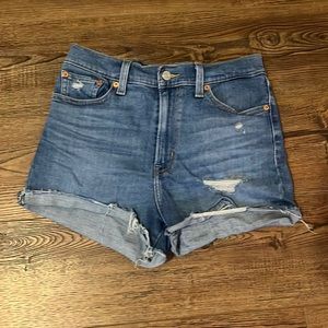 Women’s Levi’s jean shorts